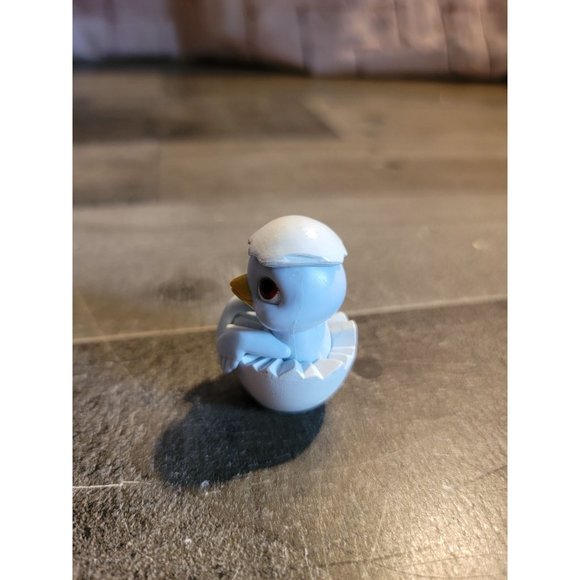 Disney 2010 bird hatching toy figure - Picture 2 of 5